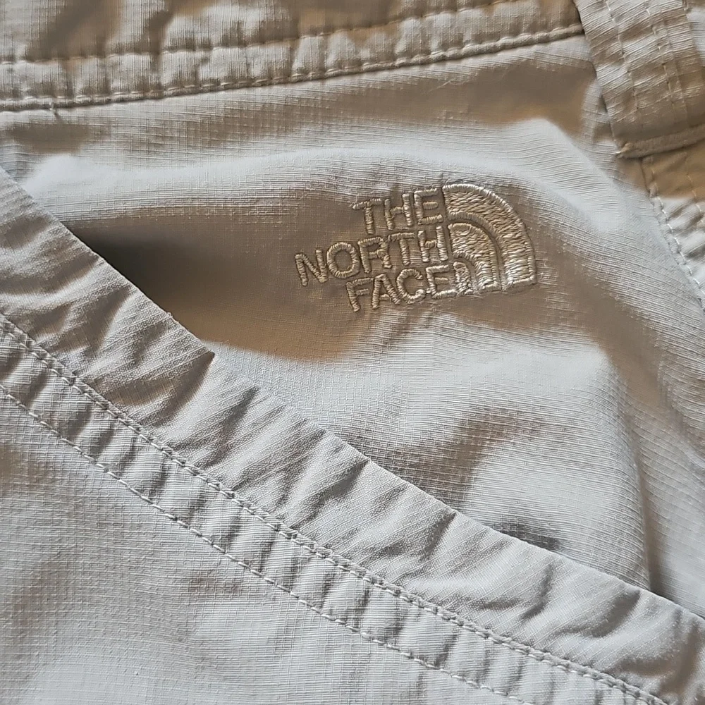 The North Face Women's Size 6 Tan Khaki Outdoor Cargo Nylon Hiking Outdoor Skirt - Picture 4 of 12